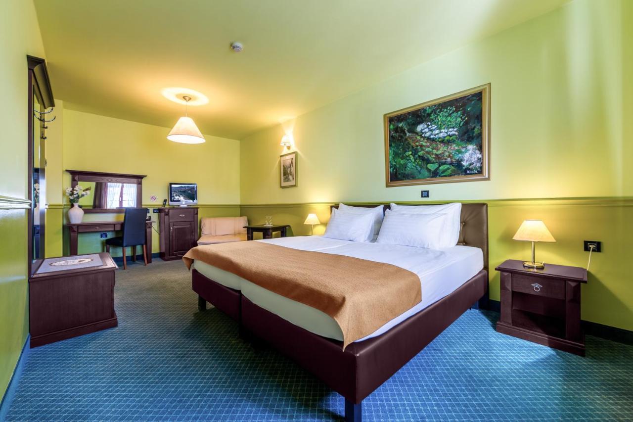 Hotel Bitoraj ฟูชิเน ภายนอก รูปภาพ